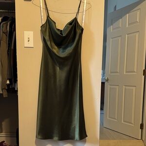 Elegant Green Midi Dress